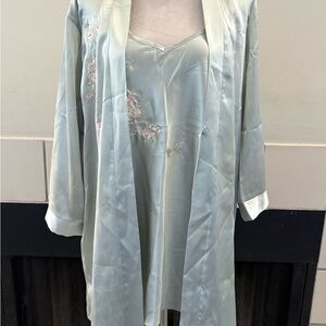Elegant Women's Satin Robe and Nightgown Set - Light Blue